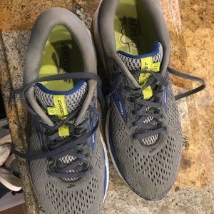 Men’s Brooks Ghost 11 Size 10 mens running shoe